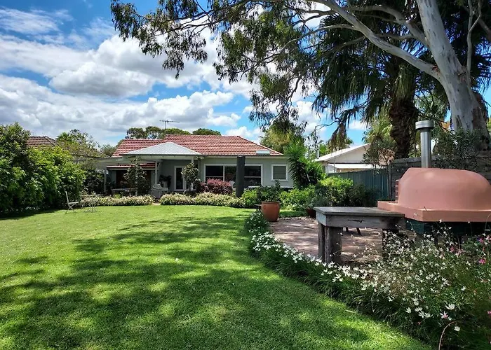 Garden Of Eden Boutique Cottage And Spa